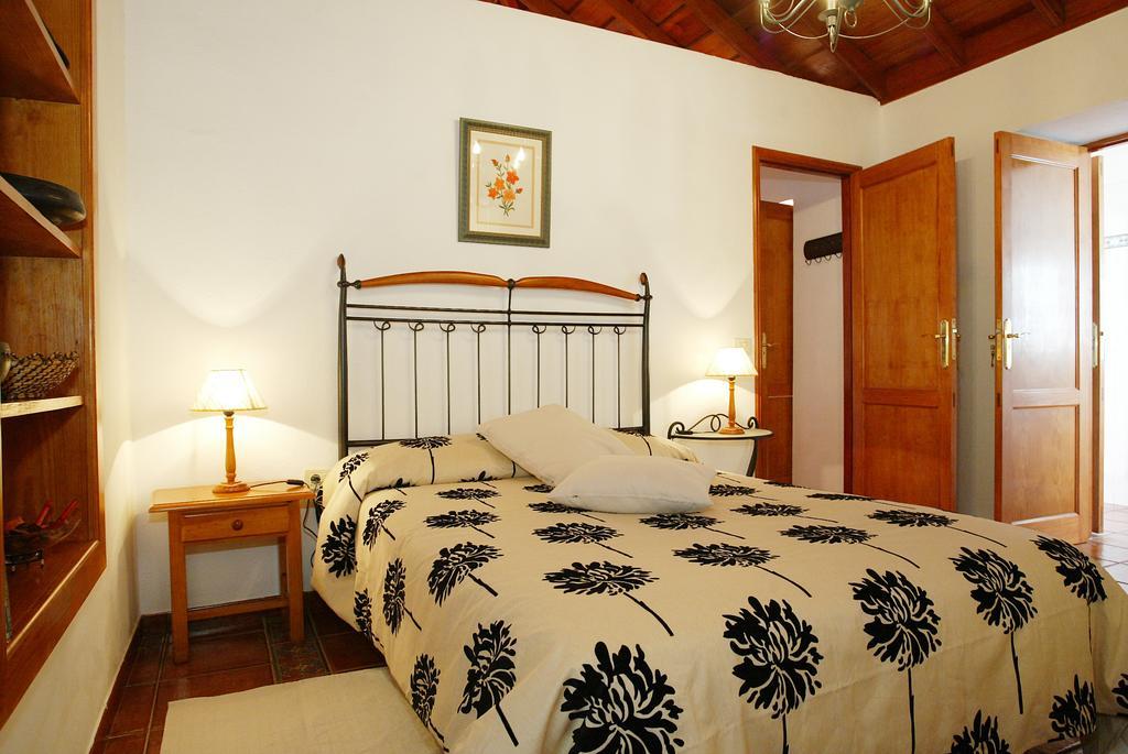 Atilio Villa Puntallana Room photo